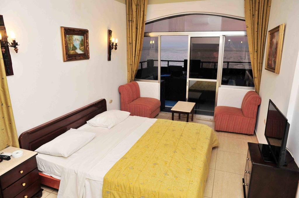Arcada Marina Hotel Jounieh Δωμάτιο φωτογραφία